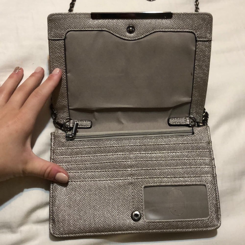 Purse - Picture 2 of 4